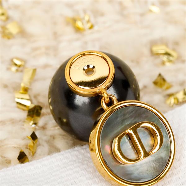 ディオールピアスコピー 2026秋冬の必需品 DIOR ナチュラルコーデに使いやすい 激安(日本最大級)