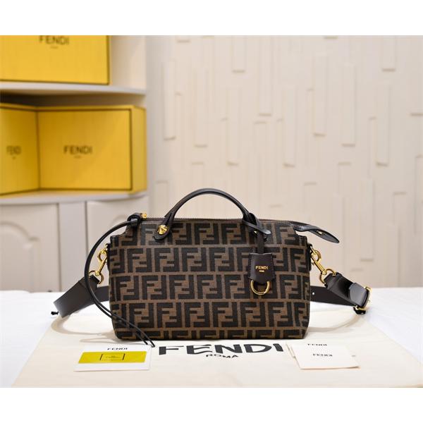 SALENo1完売人気   フェンディハンドバッグコピー2025-26最新 FENDI激安(日本最大級)