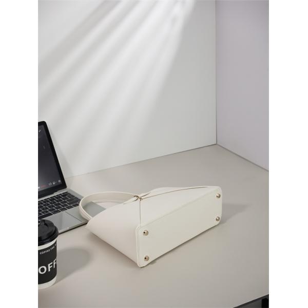 ディオールハンドバッグコピー♥ DIOR 斜め掛けバッグ 2025-26年秋冬最新のトレンド 激安(日本最大級)