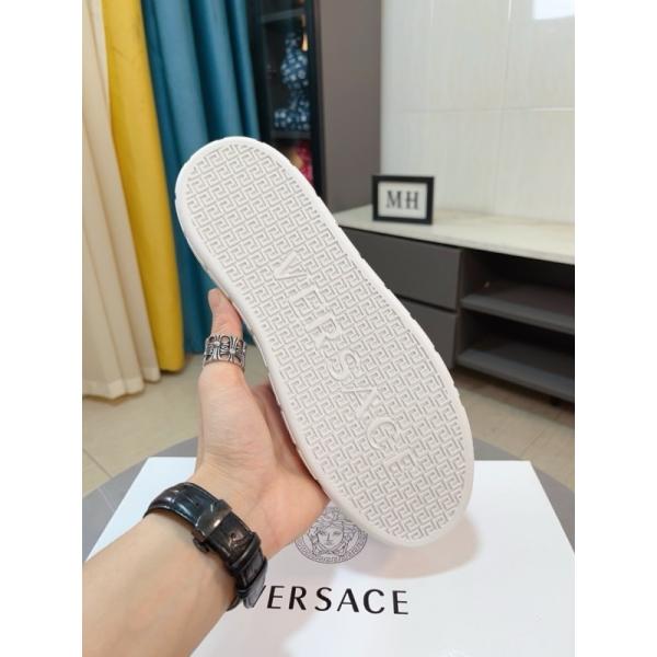 さりげないデザイン ヴェルサーチスニーカーコピー2025最新作 VERSACE 可愛いすぎる  質が良い__ブランド コピー 激安(日本最大級)