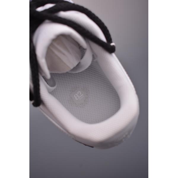 値段も手頃CHROME HEARTS クロムハーツスニーカーコピー　高級感ある人気_ 激安(日本最大級)