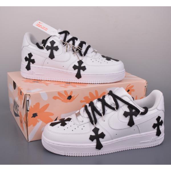 値段も手頃CHROME HEARTS クロムハーツスニーカーコピー　高級感ある人気_ 激安(日本最大級)