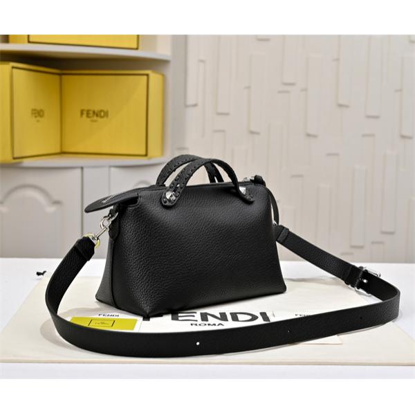 好評価フェンディ ハンドバッグコピー　限定品 FENDI  激安(日本最大級)