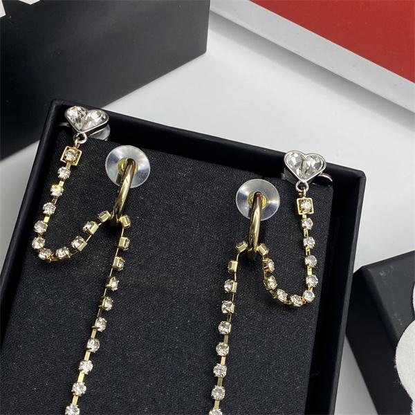 冬で可愛くて楽チンな人気アイテム シャネルピアスコピー 激安(日本最大級)