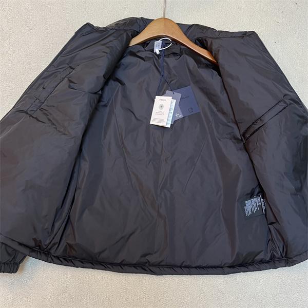 プラダ綿入りジャケットコピー2025-2026秋冬トレンドファッション通販ショッピング