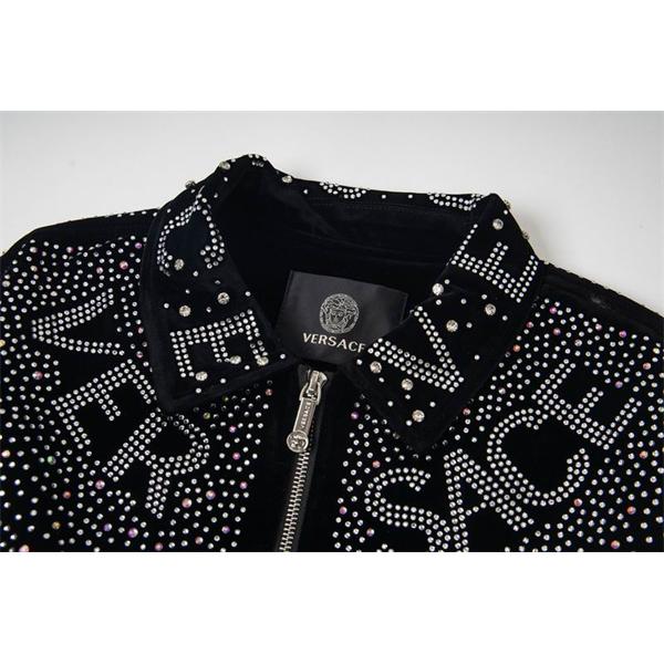 プレゼントに ヴェルサーチジャケットコピーVERSACE 秋の定番 _ブランド コピー 激安(日本最大級)