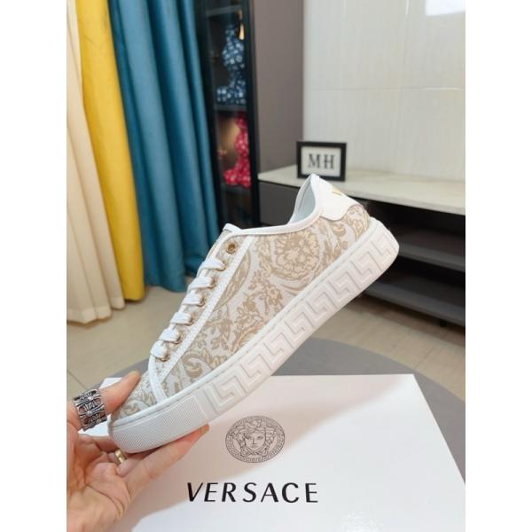 2025大好評　VERSACE-ヴェルサーチ　スニーカーコピー