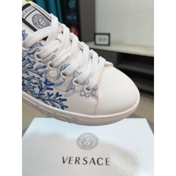 2025人気 VERSACE ヴェルサーチ カジュアルシューズ コピーこれからの季節大活躍_ 激安(日本最大級)