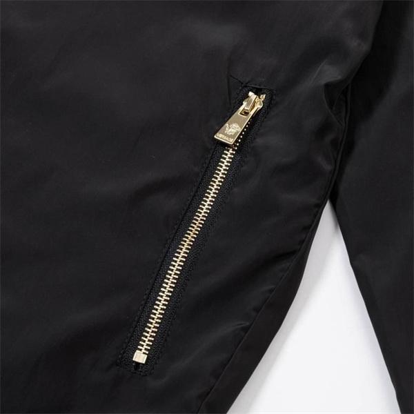 VERSACE ヴェルサーチジャケットコピー大人っぽさがアップする エレガンスな雰囲気に_ブランド コピー 激安(日本最大級)