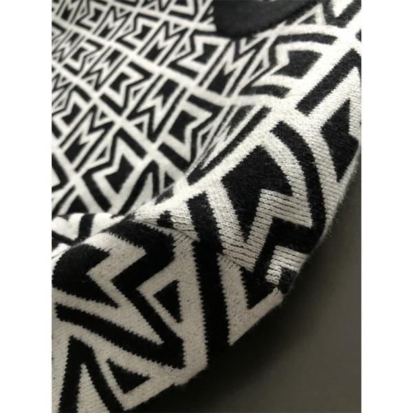 落ち着いた秋冬ファッション 2025-26着こなし モンクレール セーターコピーMONCLER 激安(日本最大級)