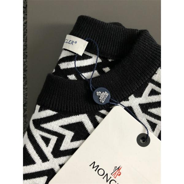 落ち着いた秋冬ファッション 2025-26着こなし モンクレール セーターコピーMONCLER 激安(日本最大級)