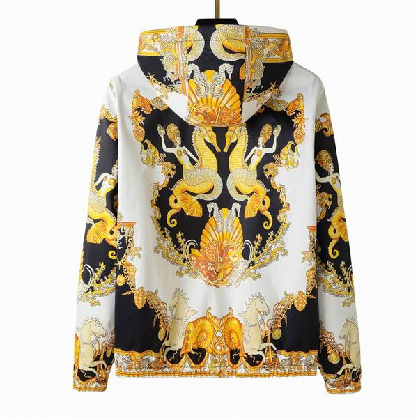 ヴェルサーチジャケットコピーVERSACE 2025年秋冬最新のトレンド_ブランド コピー 激安(日本最大級)