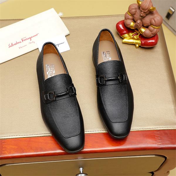 数量限定100%新品最新 フェラガモビジネスシューズコピー人...
