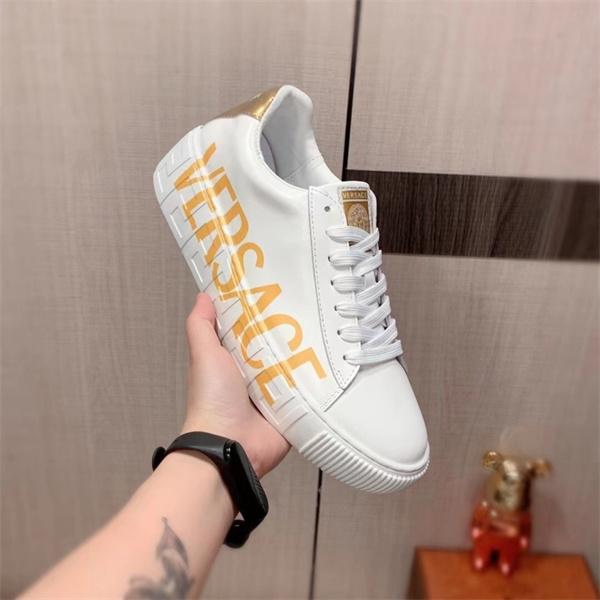 VERSACE ヴェルサーチ カジュアルシューズ コピー 2025人気がますます人気_ブランド コピー 激安(日本最大級)