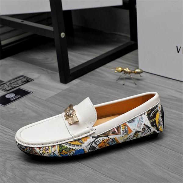 ヴェルサーチビジネスシューズ コピー2025超目玉 カジュアルシューズ 抗菌防臭加工_ VERSACE  激安(日本最大級)