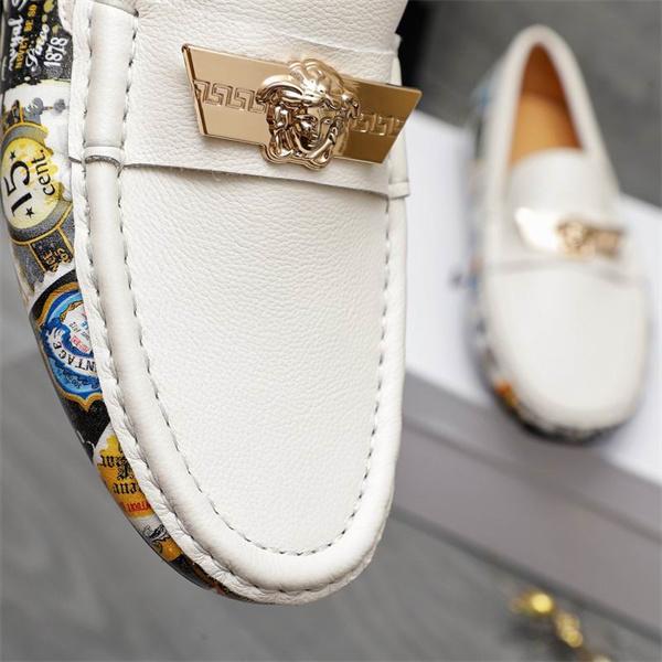 ヴェルサーチビジネスシューズ コピー2025超目玉 カジュアルシューズ 抗菌防臭加工_ VERSACE  激安(日本最大級)