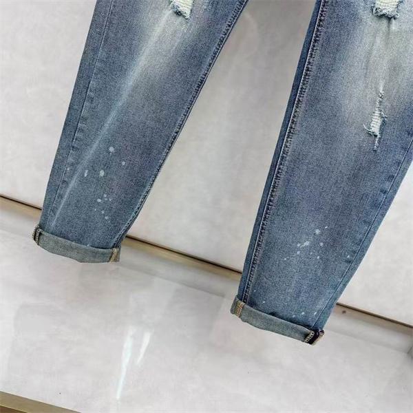 高評価人気品2025話題となる　ヴェルサーチジーンズ　コピー VERSACE__ブランド 激安(日本最大級)