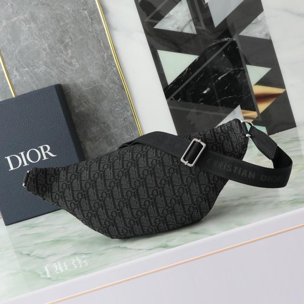 ラフさとおしゃれを両立 春夏トレンドディオールウェストバッグコピー DIOR 激安 1EIBO071YKY_H03E