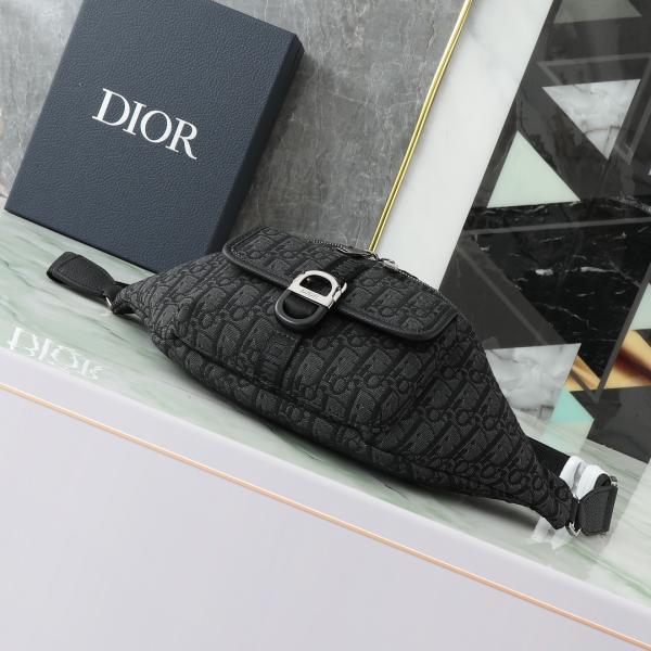ラフさとおしゃれを両立 春夏トレンドディオールウェストバッグコピー DIOR 激安 1EIBO071YKY_H03E