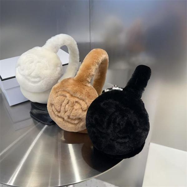 今季秋冬トレンド最安値 耐久性保温アイテムシャネルイヤーマフラー  コピー 通販