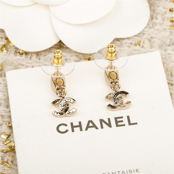 美しい効果も! いまが替え時!! シャネルピアスコピー激安セール_(日本最大級)