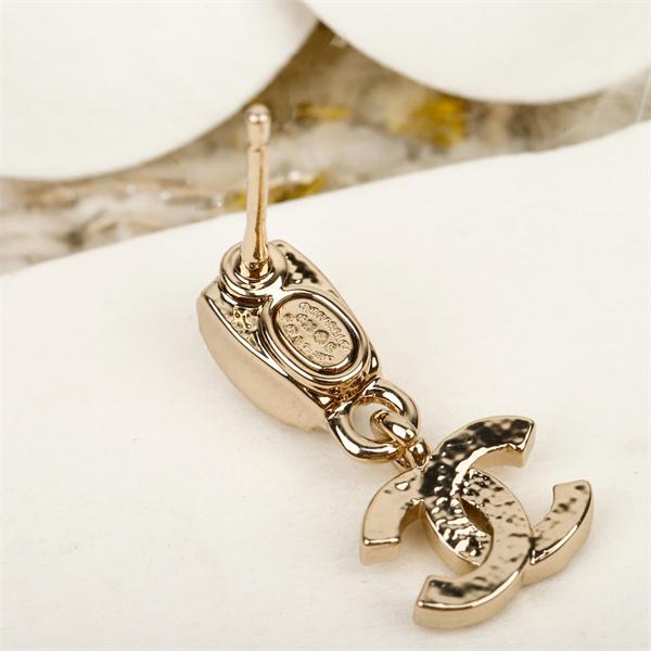 美しい効果も! いまが替え時!! シャネルピアスコピー激安セール_(日本最大級)