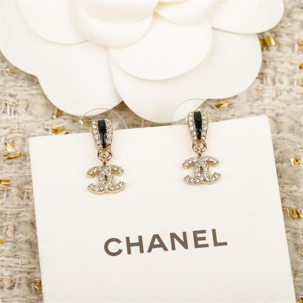 美しい効果も! いまが替え時!! シャネルピアスコピー激安セール_(日本最大級)