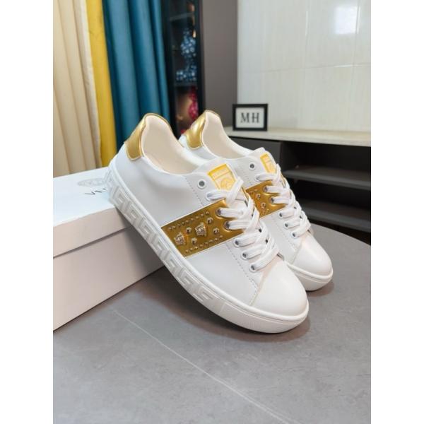 VERSACEヴェルサーチスニーカー スーパーコピー驚きの破格値大得価機能性カジュアルスタイル