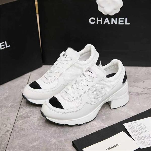 最新☆☆シャネルスニーカーコピー 秋冬ファッションの幅が広がる ブランド コピー 激安(日本最大級)