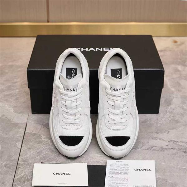 最新☆☆シャネルスニーカーコピー 秋冬ファッションの幅が広がる ブランド コピー 激安(日本最大級)