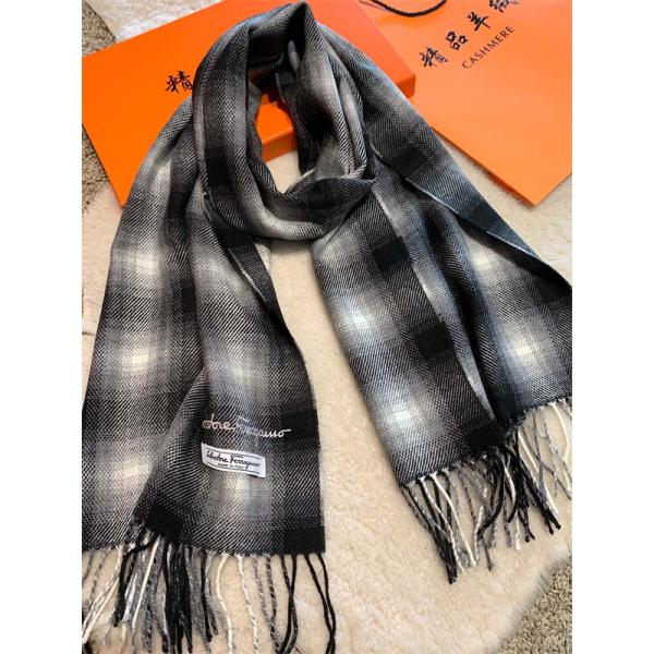 2026 耐久性のある フェラガモ マフラーコピーFERRAGAMO カジュアル激安(日本最大級)70*180㎝