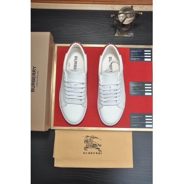 長年愛されてきた バーバリースニーカーコピー BURBERRY 高い評価ブランド激安通販 専門店