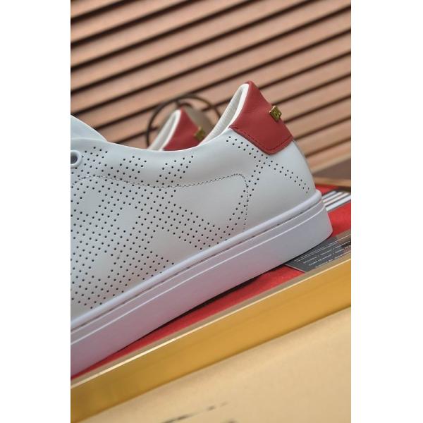 長年愛されてきた バーバリースニーカーコピー BURBERRY 高い評価ブランド激安通販 専門店