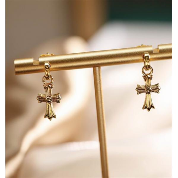 驚きの破格値新品クロムハーツピアス CHROME HEARTS ブランド コピー 激安(日本最大級)