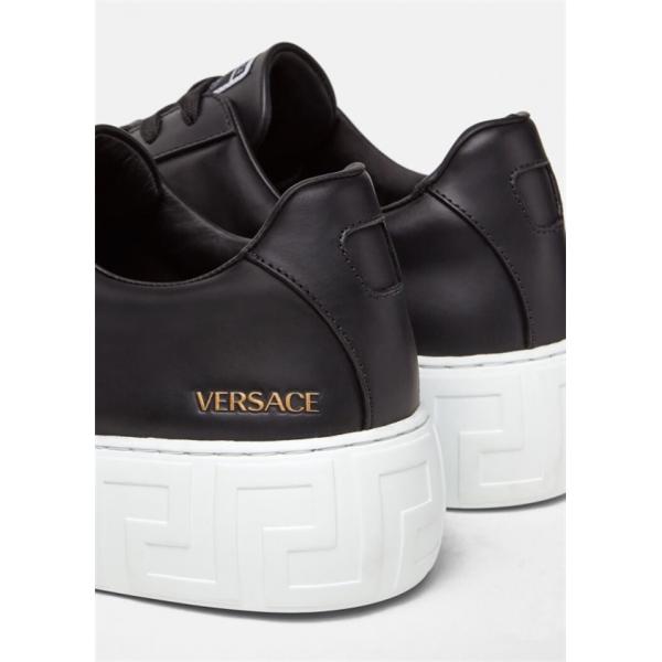 驚きの破格値セールきれいめ滑り止め効果VERSACEヴェルサーチスニーカーコピー 激安男性用大人カジュアルスニーカー