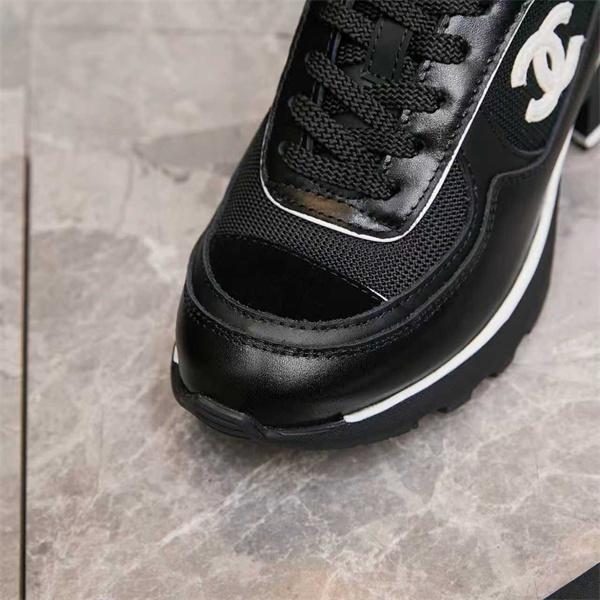 秋冬ファッション普段使いもオフィスもOK シャネルスニーカーレディースコピー ランニングシューズ 激安(日本最大級)