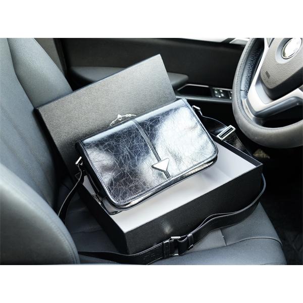 大人気 プラダショルダーバッグコピー PRADA 普段見ないデザインばかり  価格帯が低い_ブランド激安通販 専門店