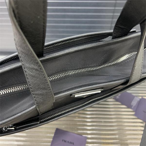 プラダビジネスバッグコピー手頃価格でカブり知らず  PRADA 通勤通学どちらでも使え ハンドバッグブランド激安通販 専門店