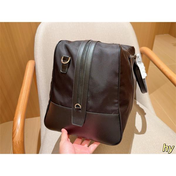 旅行用プラダ バッグコピーPRADA エレガントな雰囲気オススメのアイテムを見逃すな_ブランド激安通販 専門店