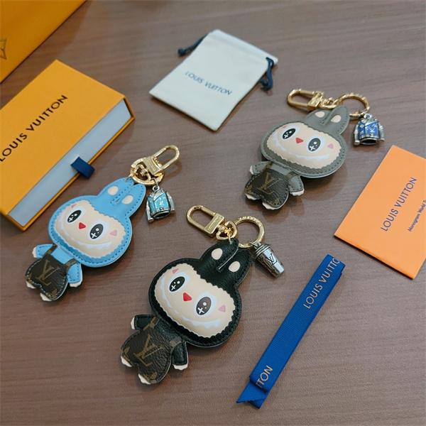 Labubu x LVコラボ上品☆☆大人の軽やか春夏コーデ ルイ ヴィトンキーホルダー コピー 激安(日本最大級)
