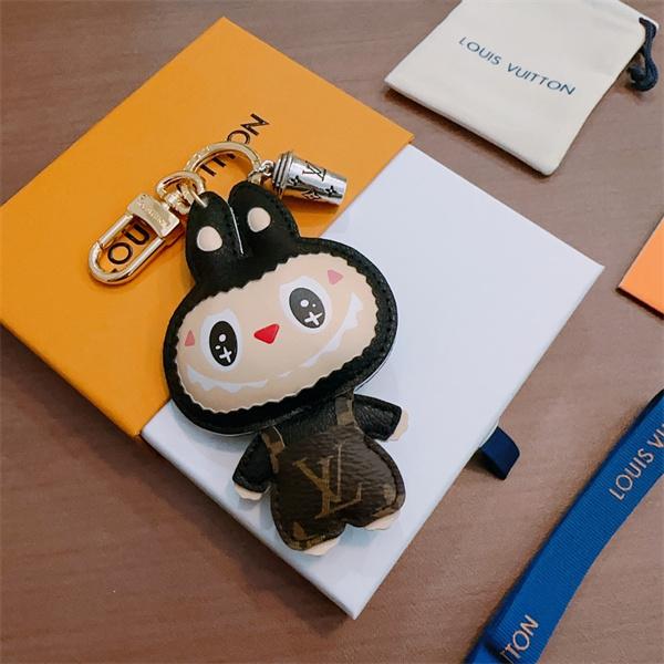 Labubu x LVコラボ上品☆☆大人の軽やか春夏コーデ ルイ ヴィトンキーホルダー コピー 激安(日本最大級)
