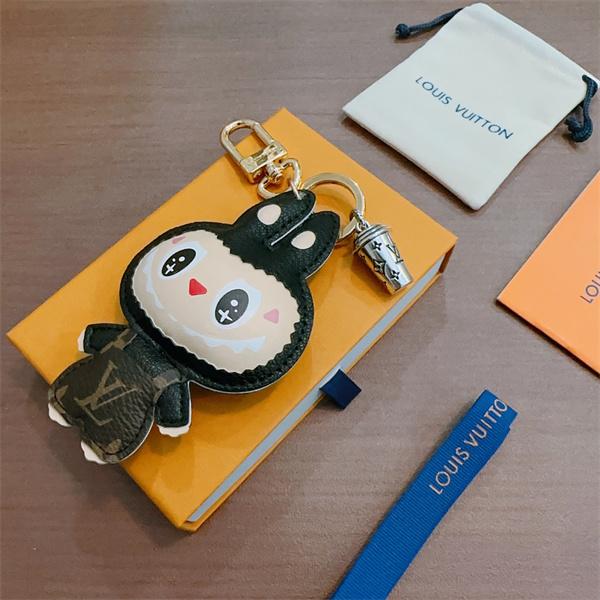 Labubu x LVコラボ上品☆☆大人の軽やか春夏コーデ ルイ ヴィトンキーホルダー コピー 激安(日本最大級)