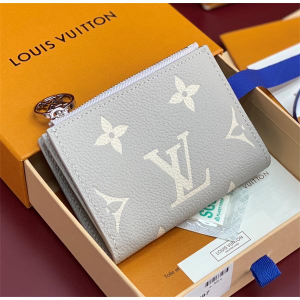 M13797 大人気　ルイヴィトン財布コピー 収納力抜群の長財布 モノグラム ヴェルニ ポルトフォイユ・サラ  激安(日本最大級)