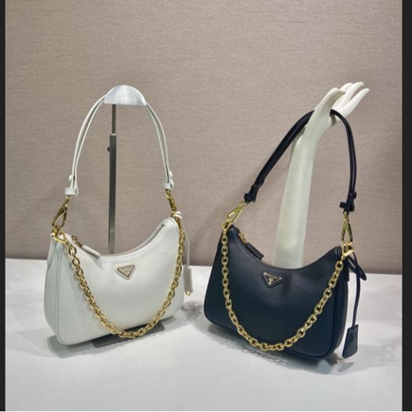 注目のアイテムプラダショルダーバッグコピー PRADA 2色選択可 超激得2025 ブランド激安通販 専門店