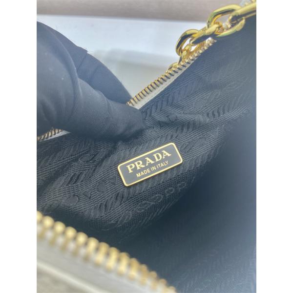 注目のアイテムプラダショルダーバッグコピー PRADA 2色選択可 超激得2025 ブランド激安通販 専門店