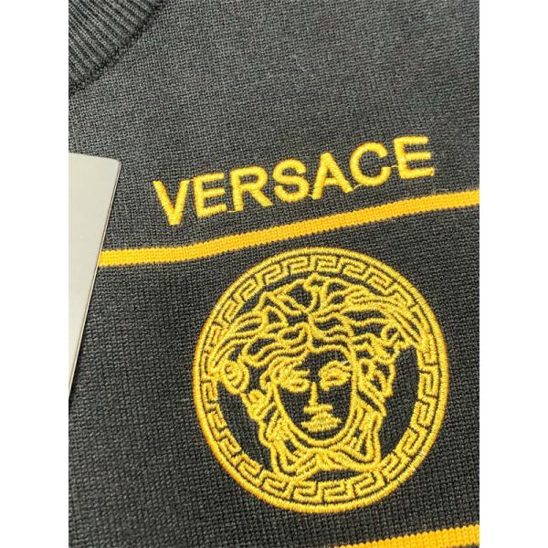 2025秋冬におすすめ着こなし VERSACE ヴェルサーチセーターコピー 激安(日本最大級)