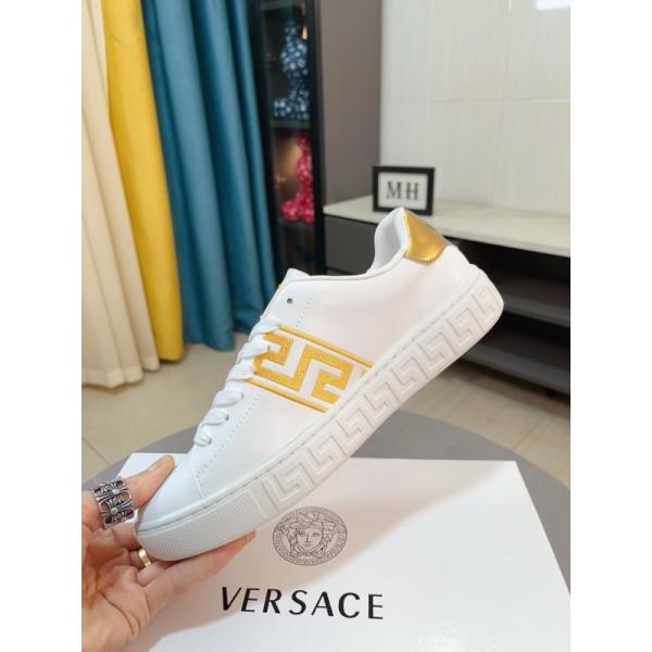 人気セール カジュアルスタイルローカットVERSACEヴェルサーチスニーカーコピー 通販男性用ベーシックアイテム