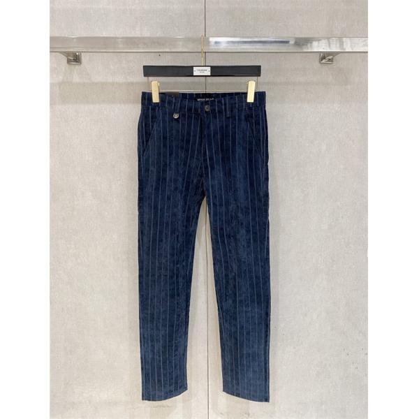 2025秋冬 ヴェルサーチズボンコピー VERSACE  大人キレイに仕立てる お洒落自在_ブランド コピー 激安(日本最大級)