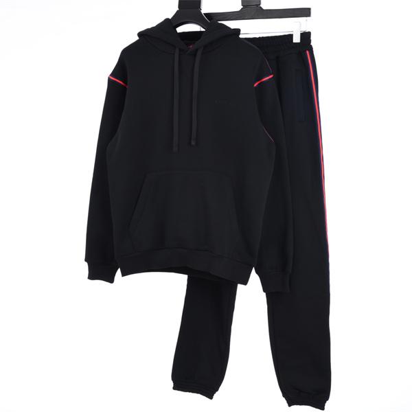 芸能人愛用グッチセットアップコピー雰囲気が違う_ブランド コピー 激安(日本最大級)