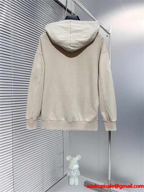 季節限定 秋冬快適 BURBERRY バーバリー スーパーコピー パーカー ナイトロゴ 印象的